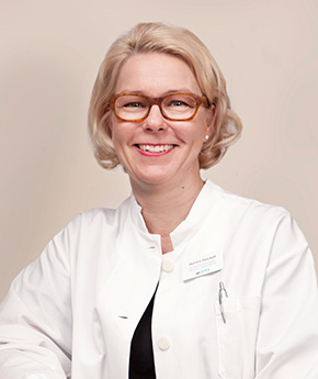 Silmätautien erikoislääkäri Aurora Heickell Eiran sairaalassa, erityisosaaminen lasten silmätaudit ja karsastus.