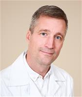 Yleislääkäri Jan Selenius Eiran sairaalassa, erityisosaaminen aikuisiän diabetes, verenpainetauti, iäkkäät potilaat.