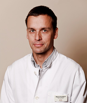 Lääketieteen tohtori, hypnoterapeutti Markus Sundblom Eiran sairaalassa on erikoistunut stressinhallintaan ja uniongelmien, ahdistus- ja pelkotilojen hoitoon.